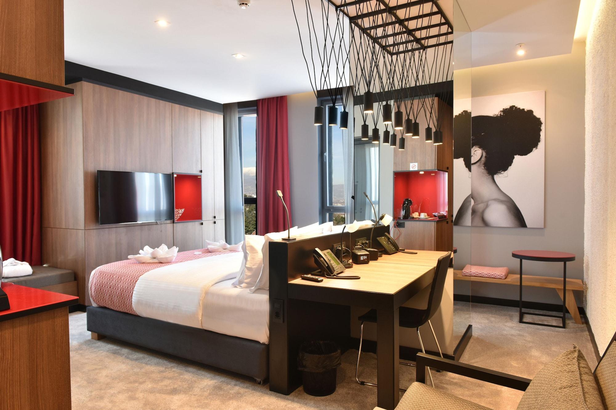 סקופיה Hotel Panoramika Design & Spa מראה חיצוני תמונה