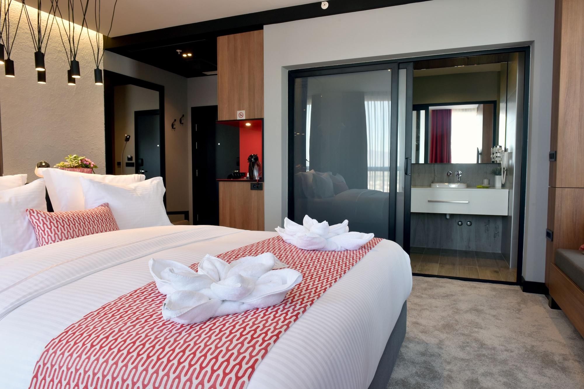סקופיה Hotel Panoramika Design & Spa מראה חיצוני תמונה